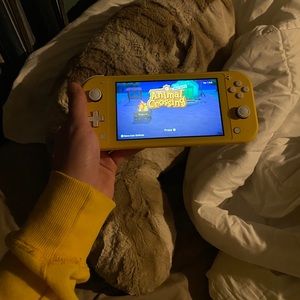 NINTENDO SWITCH LITE AND ANIMAL CROSSING